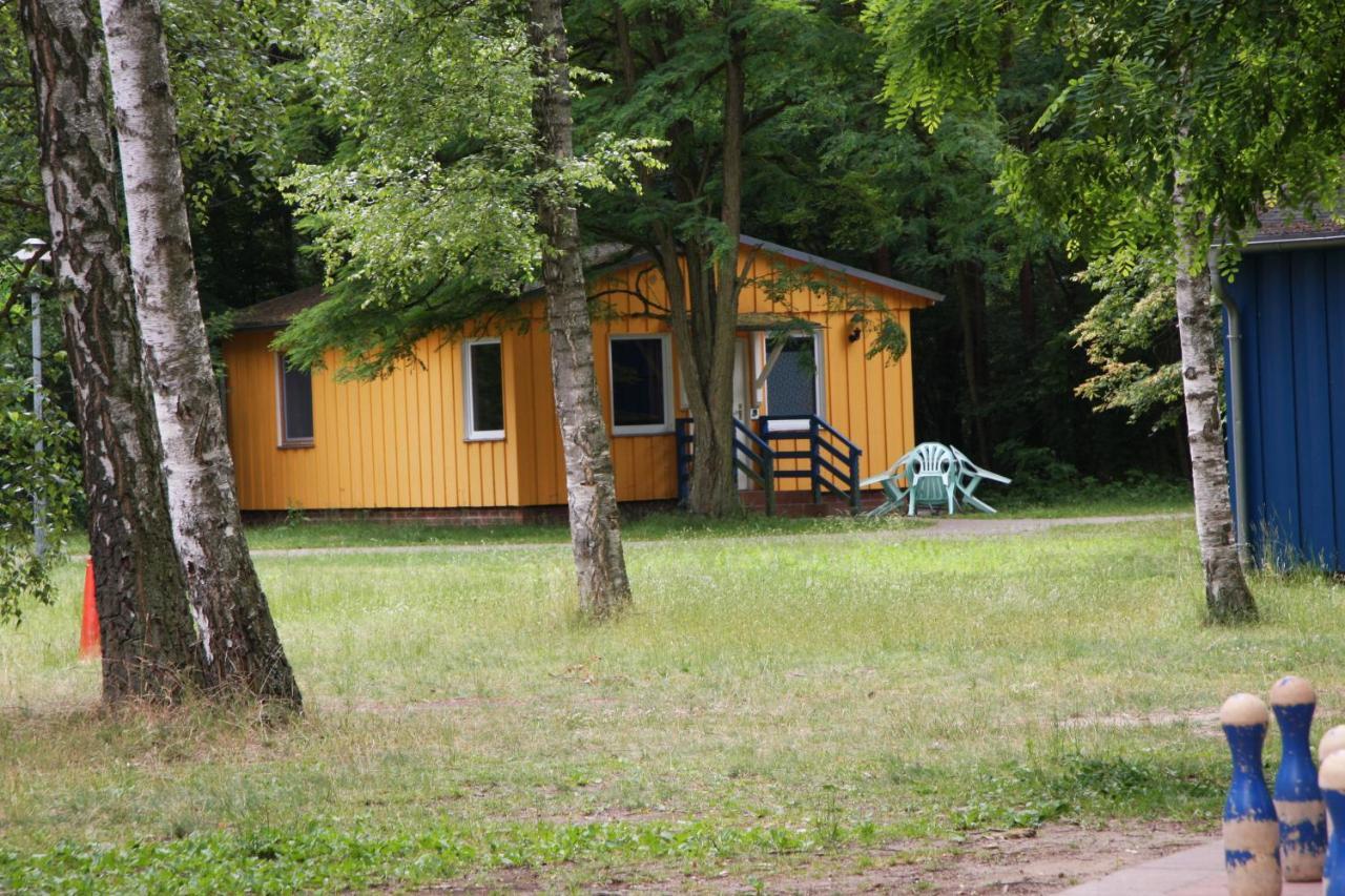 Martas Gaestehaeuser Gross Vaeter See Templin Exterior photo